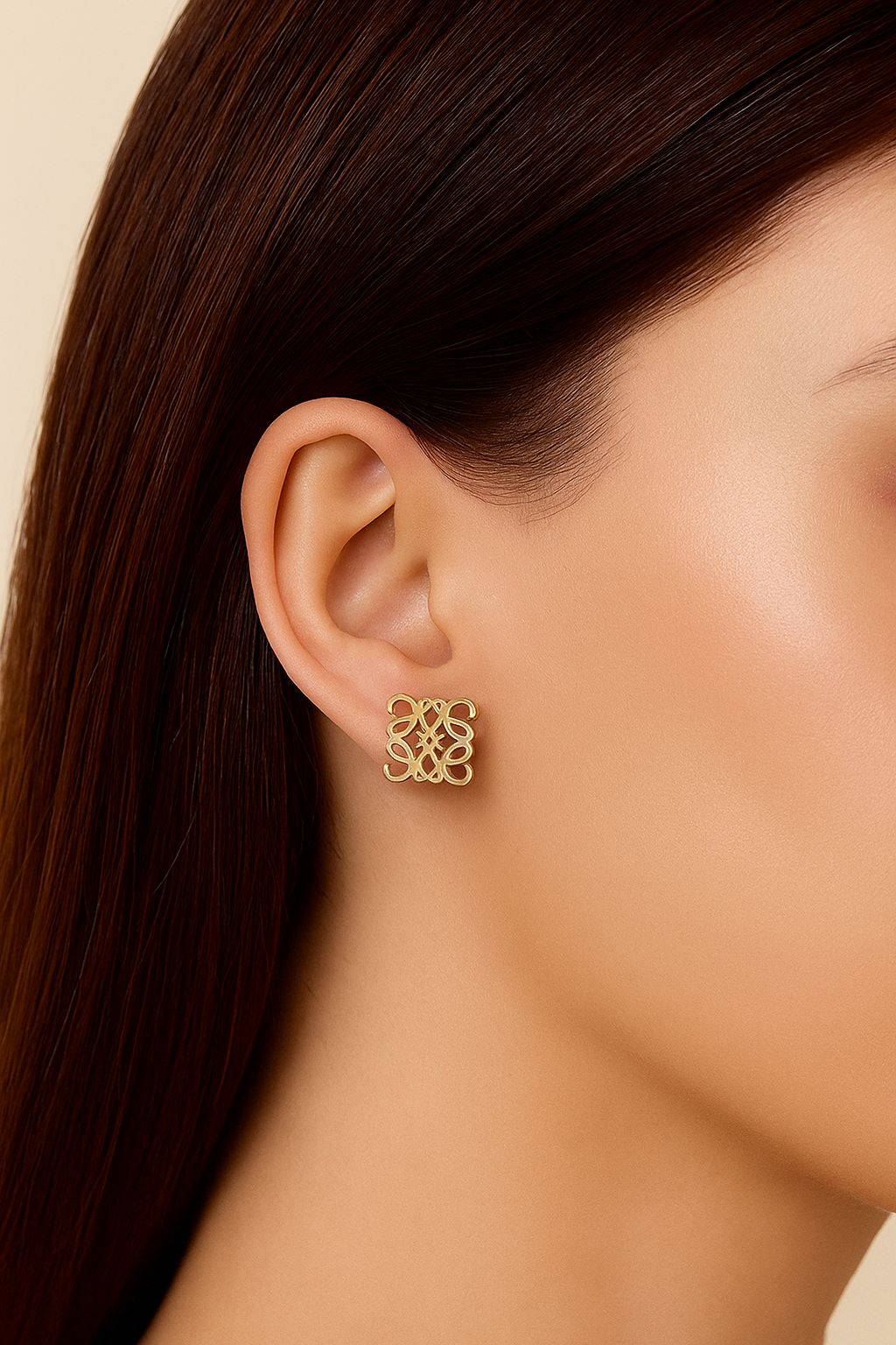 Boucles d’oreilles L’Arabesque – Motif doré graphique & élégant