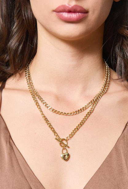 Collier ÉTERNIA – Double chaîne dorée avec pendentif cadenas cœur