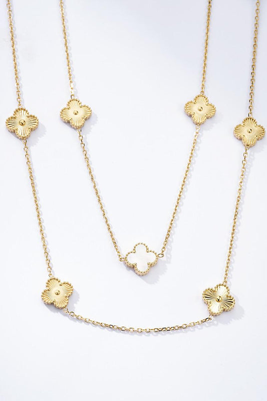 Collier Élysia – Sautoir trèfles dorés